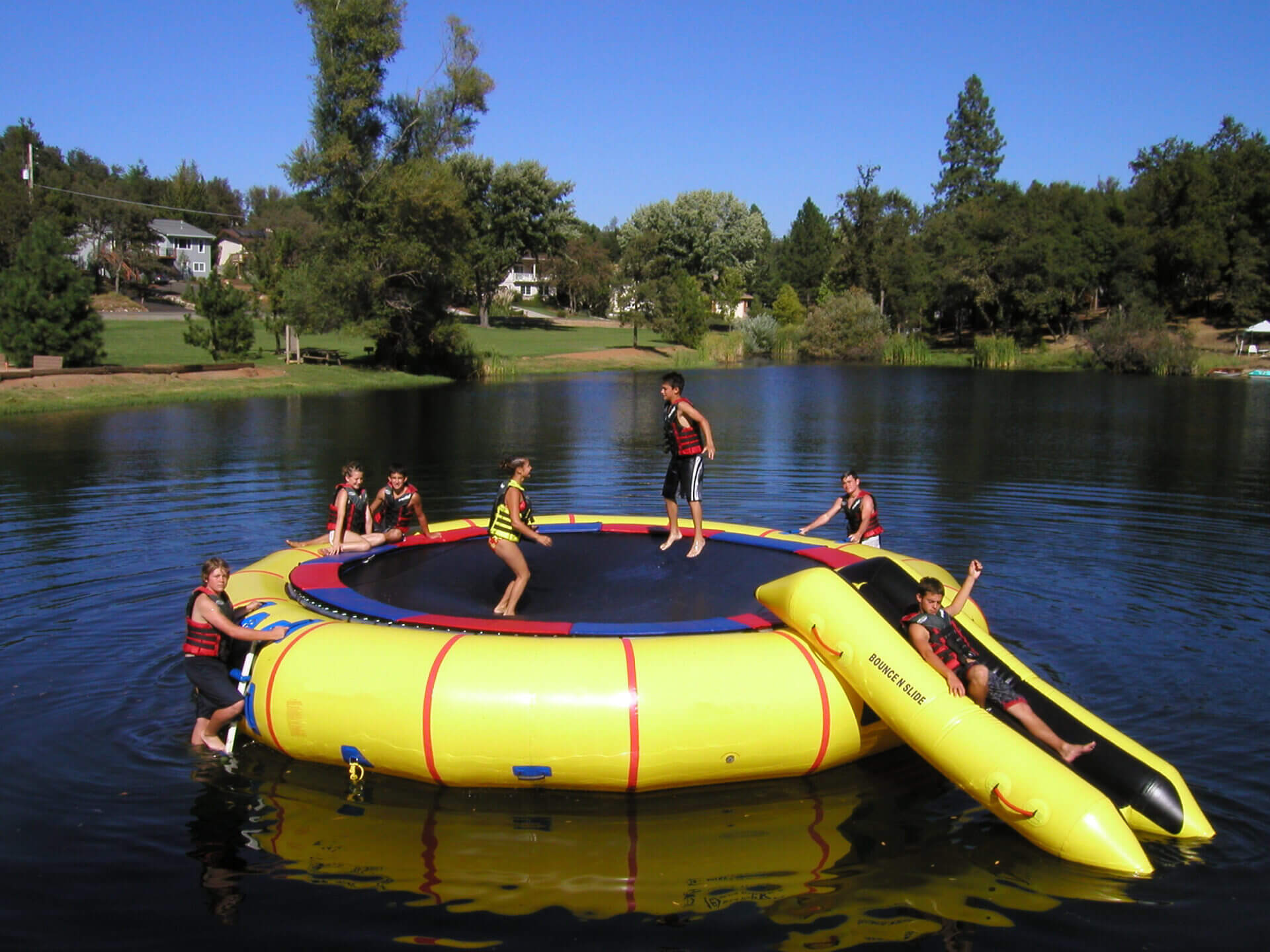25' action water level best web photo>