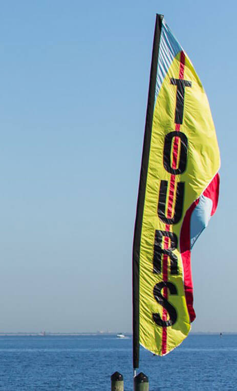 tours flag>